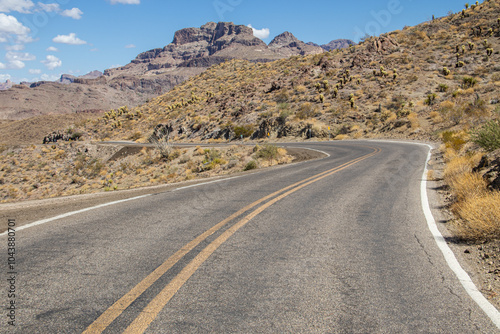 Fahrt über den Sitgreaves Pass bei Oatman an der Route 66 in Arizona
