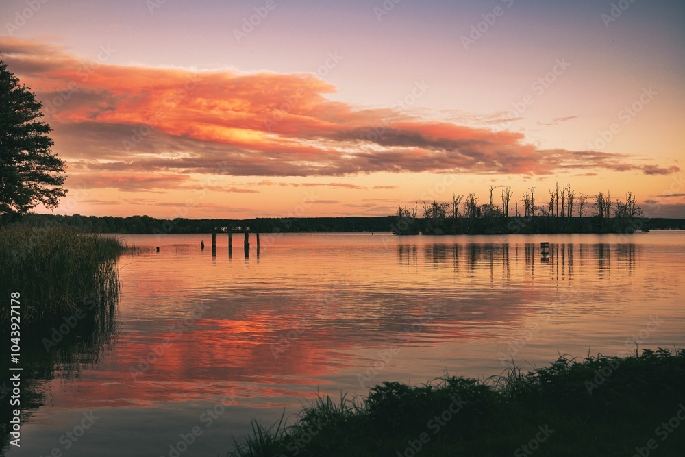 Fototapeta premium Sonnenuntergang über den Scharmützelsee bei Bad Saarow
