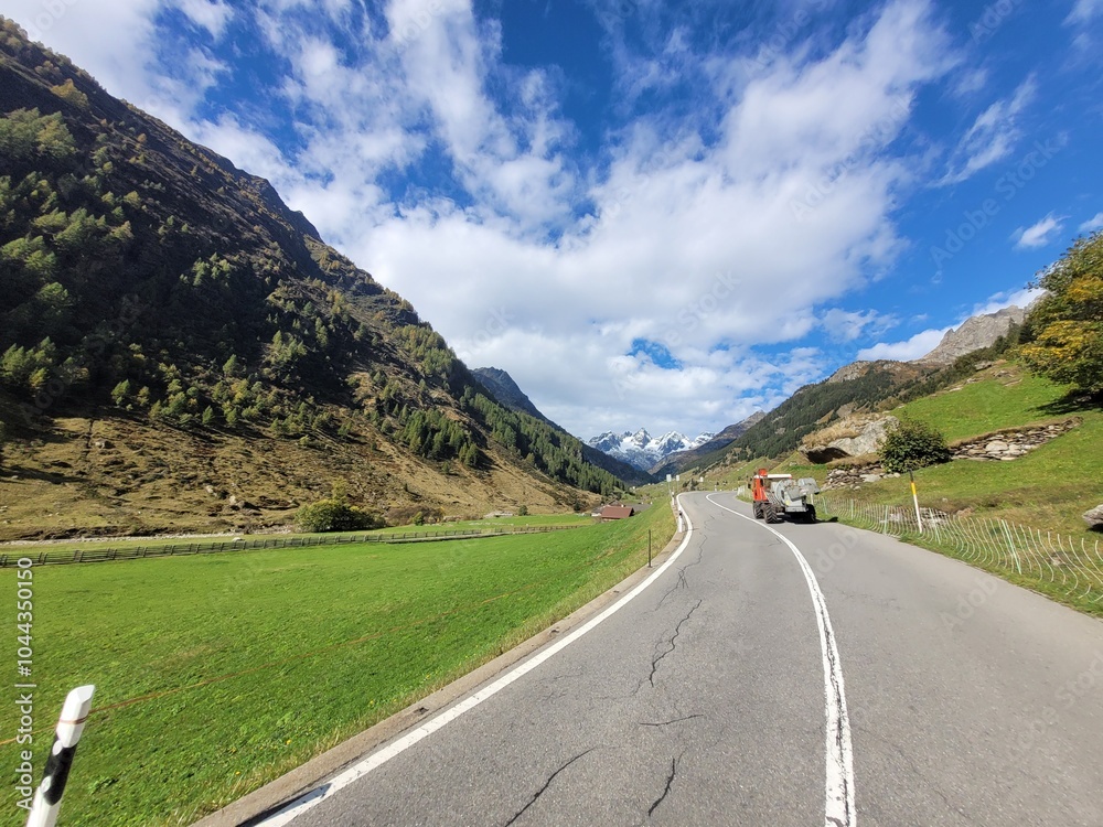 Fototapeta premium road in mountains