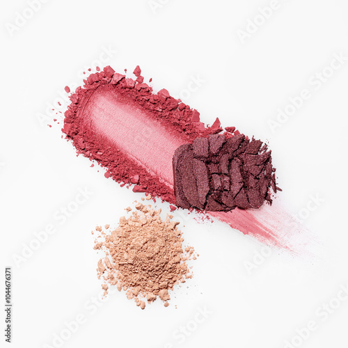 Shimmering eye shadow texture swipes