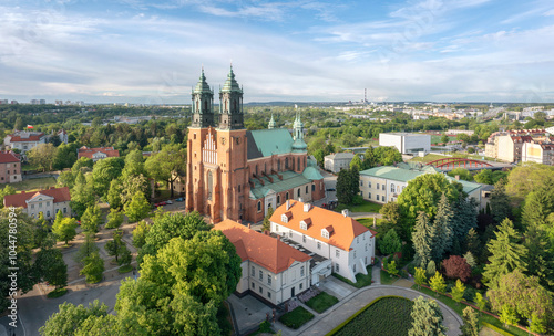Obraz na płótnie Poznan, Poland. Aerial view of View of Ostrow Tumski with gothic brick-built Cathedral w salonie