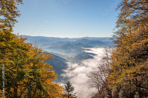 Obraz na płótnie Beautiful autumn mountain landscape framed by colorful autumn trees. Pieniny Mountains. View from the trail to the Trzy Korony peak. Sromowce Nizne, Poland w salonie