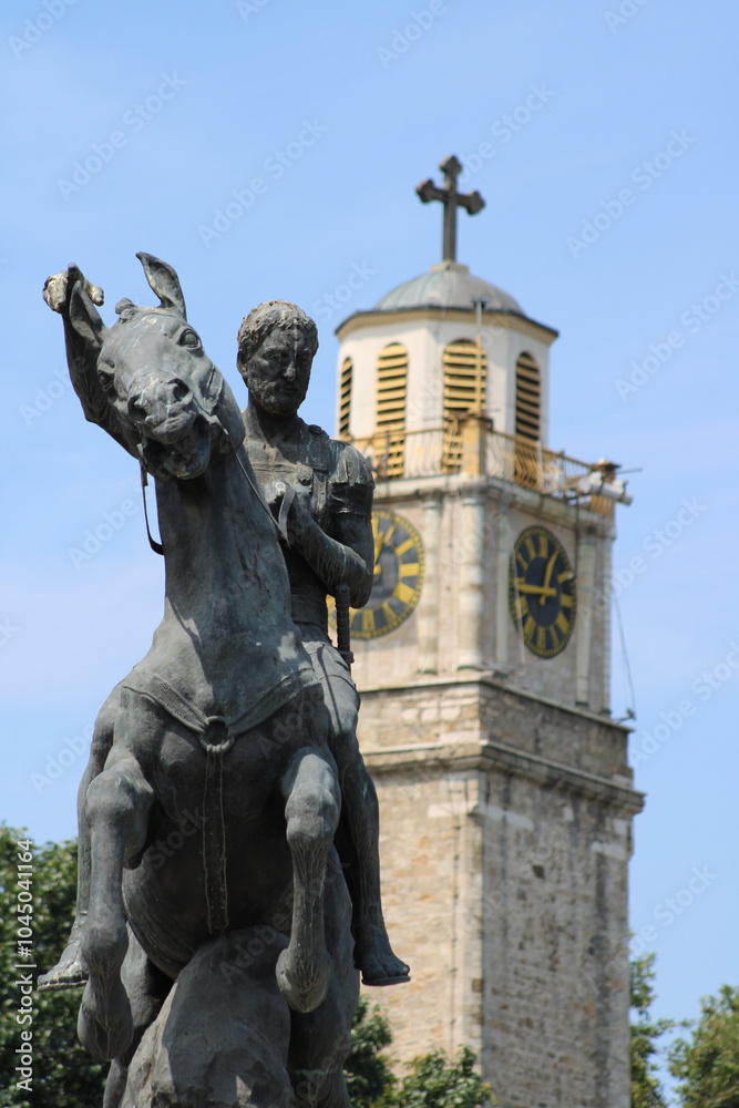 Obraz premium Philip II of Macedon ,Magnolia Square statue, Bitola, Macedonia, Clock Tower