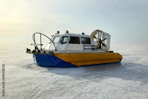 Φωτογραφία A hovercraft on the ice of the frozen Lake Baikal