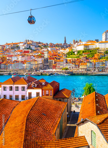 Obraz na płótnie Beautiful view of the city of Porto on a beautiful summer day. Porto, Portugal w salonie