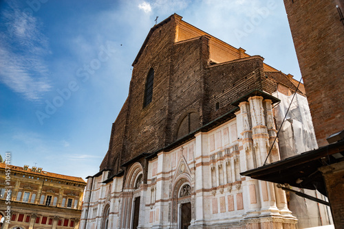 Basilica of San Petronio (Basilica di San Petronio), Piazza Maggiore, Bologna, photo