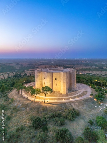 Foto Fortress of Frederick II of Swabia, Castel del Monte, Andria, Western Murge, Bar