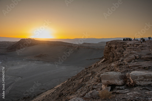 Valle de la Luna: Paisagens Surreais do Deserto do Atacama em Um Cenário Lunar Único e Hipnotizante photo