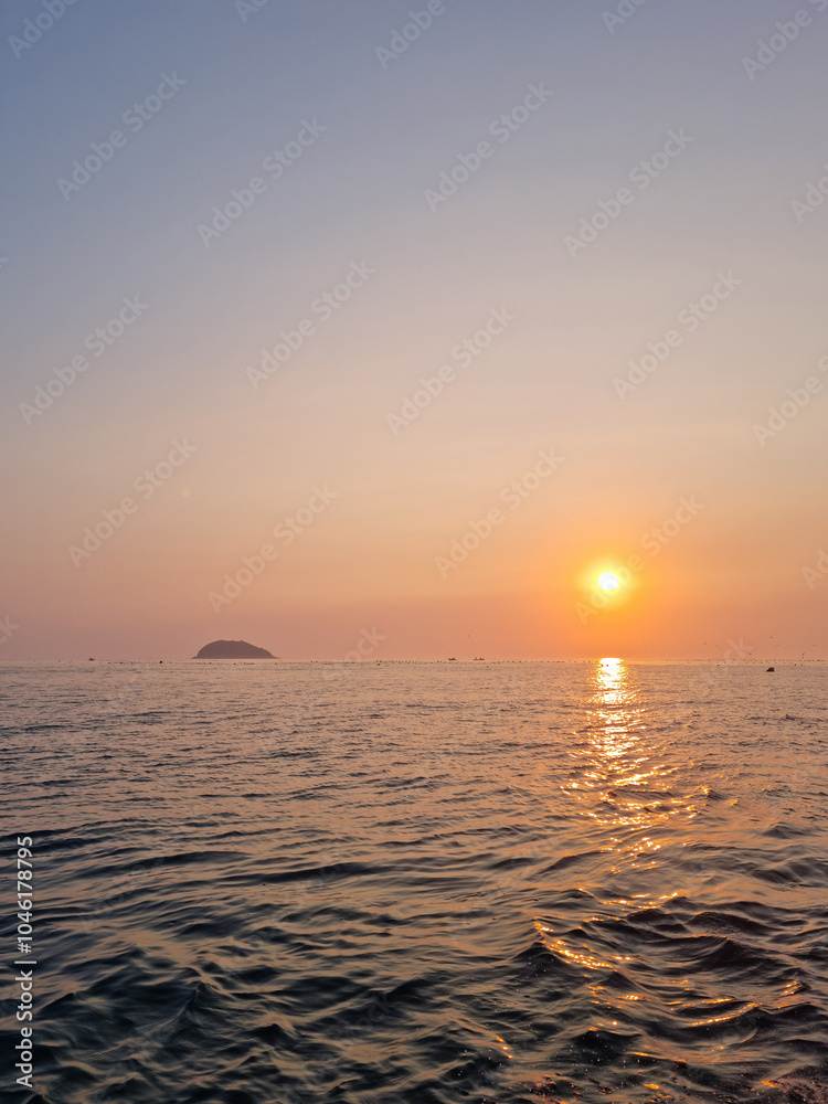 Obraz premium It is a sunset seascape