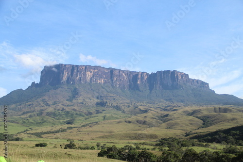 vista do monte roraima, parque nacional canaima, venezuela  photo