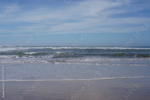 Meereslandschaft der Atlantik an der Costa da Caparica 