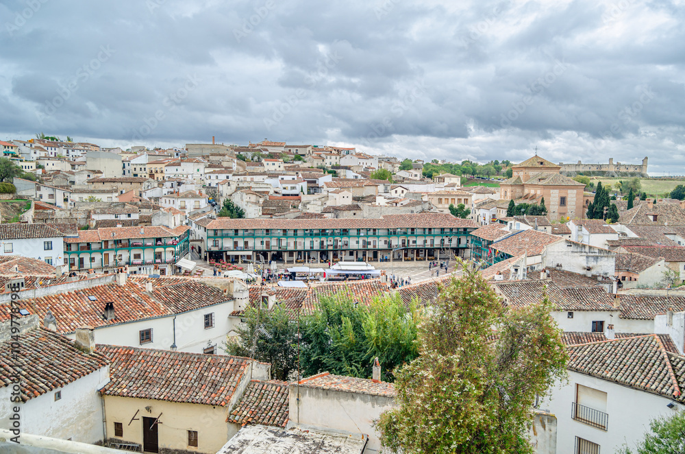 Obraz premium Aerial view of the village of Chinchon, Spain