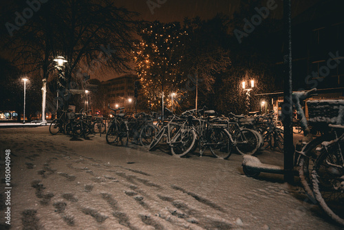 Fahrradständer bei Nacht photo