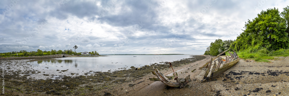 Panorama Bootswrack im County Wexford / Irland Panorama Bootswrack im County Wexford / Irland