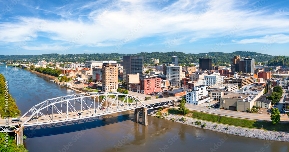 Obraz premium Aerial view of Charleston, West Virginia skyline and South Side Bridge. Charleston is the capital and most populous city of the U.S. state of West Virginia and the seat of Kanawha County