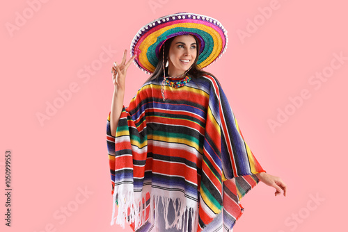 Beautiful woman in traditio...