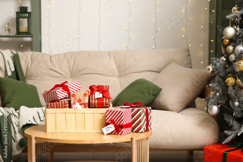 Christmas holiday season gi...