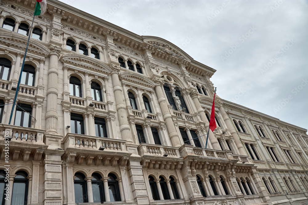 Obraz premium Architectural Masterpiece: Trieste City Hall in Piazza Unità d'Italia