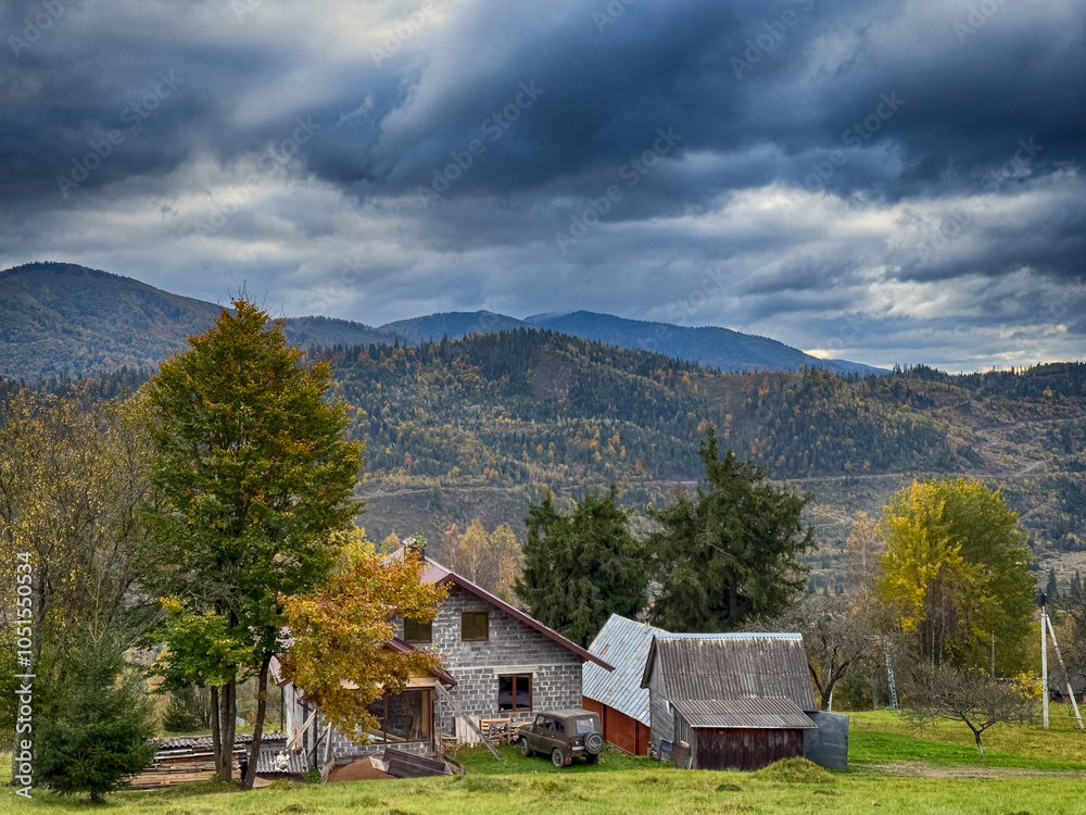 Obraz premium The landscape of Carpathian Mountains in the cloudy weather. Perfect weather condition in the autumn season