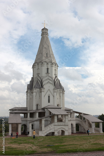 Wallpaper Mural Russia Moscow Kolomenskoye Ascension Cathedral on a cloudy day Torontodigital.ca