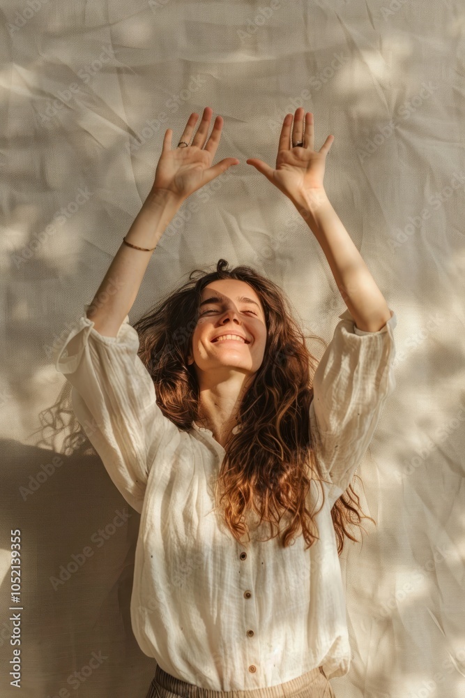 Fototapeta premium Portrait photo hand contemplation.