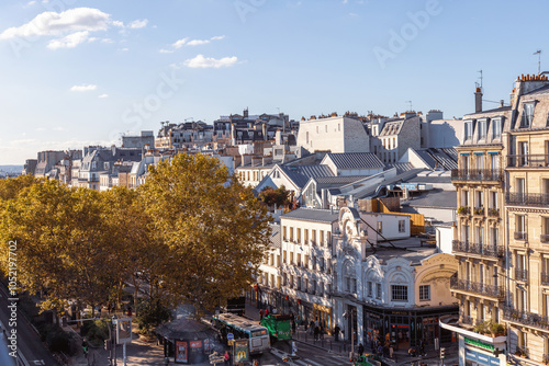 Fototapeta Naklejka Na Ścianę i Meble -  View to the streets of Montmartre and roofs of buildings in Paris, France