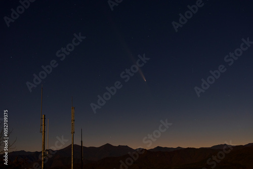 紫金山・アトラス彗星 photo