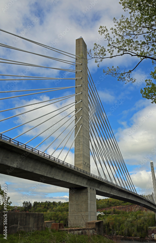 Fototapeta premium Penobscot Narrows bridge vertical, Maine