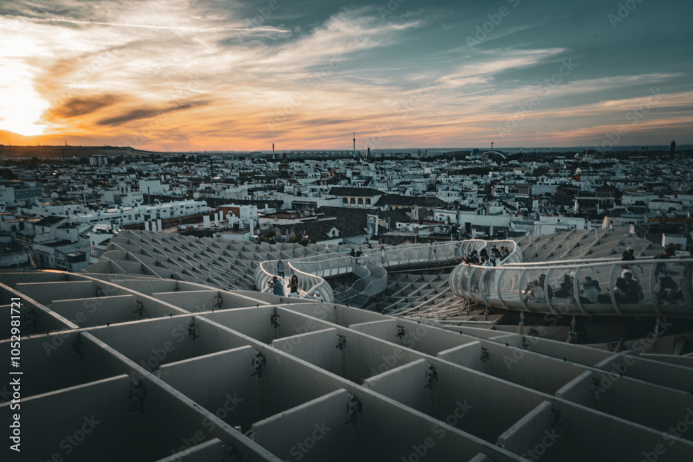 Fototapeta premium Couché de soleil au Metropol Parasol de Séville