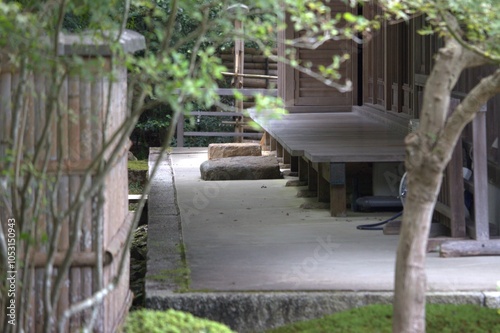 神社の縁側 photo