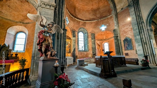 SACRA DI SAN MICHELE - SANT'AMBROGIO DI TORINO (Piémont - Italie) photo