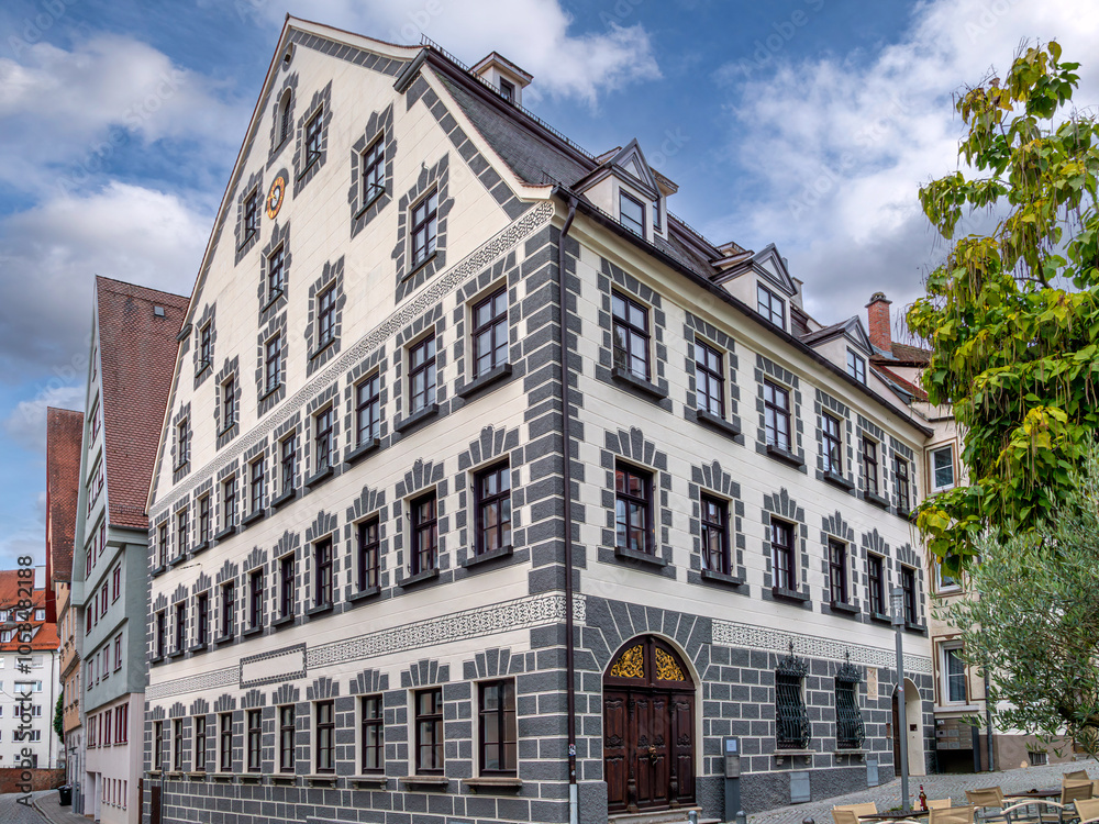 Das Leube Haus in Ulm, ehemalige Kron Apotheke, Ulm, Baden-Württemberg, Deutschland Das Leube Haus in Ulm, ehemalige Kron Apotheke, Ulm, Baden-Württemberg, Deutschland