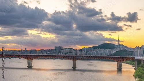 TimeLapse 4k (Zoom out) Skyline of traffic and Hangang River Aerial view of Seoul, South Korea Aerial view of Seoul Tower at dusk