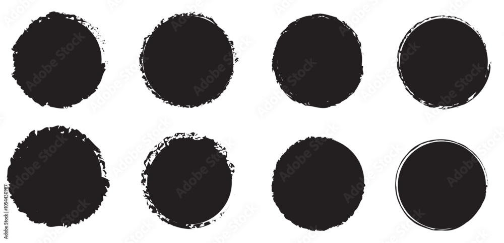 Set of textured circular strokes for design. Black textured circles: variations in geometry and texture for design. Set of textured circular strokes for design. Black textured circles: variations in geometry and texture for design.