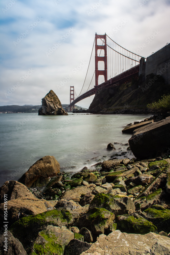 Naklejka premium golden gate bridge city