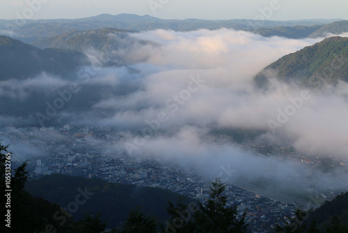 雲海と備中松山城・雲海展望台（岡山県・高梁市） photo