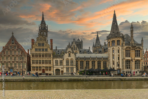 Obraz na płótnie Architecture and canals in the beautiful city of Gent Belgium w salonie