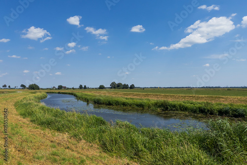 Die Hunte, Flusslauf in der Landschaft am Dümmer See, Niedersachsen, Deutschland