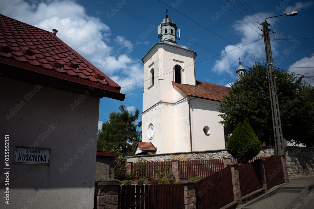 Φωτογραφία Church of Saint John Baptist (kościół Świętego Jana Chrzciciela), view from Koscielna Street