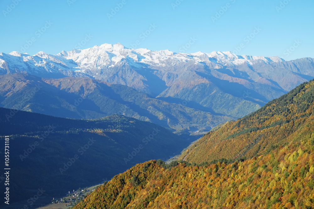 Obraz premium Autumn view in the mountains