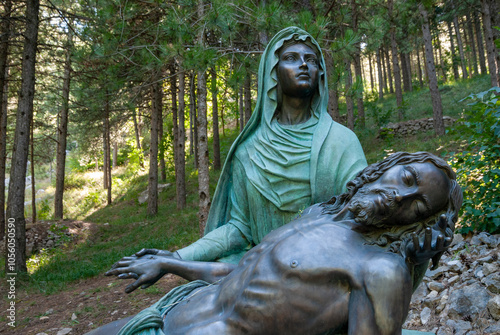 Castelpetroso, via Matris, the Madonna with Christ in her arms