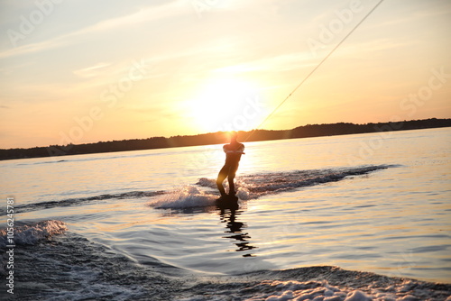 Tableau sur toile wakeboarding at sunset