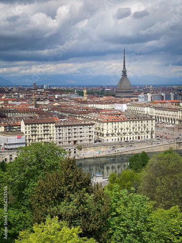 Obraz na płótnie Scenic view cityscape of Turin, Italy seen from Monte dei Cappuccini against cloudy sky w salonie