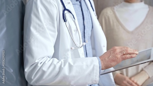 Foto Doctor and patient