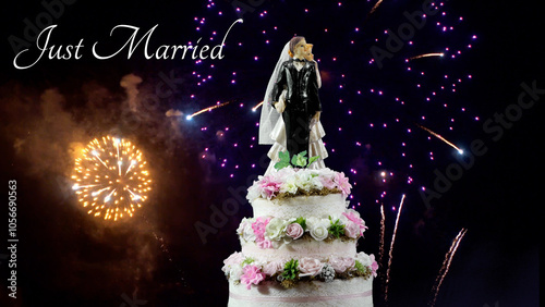 Bride and Groom dancing on a weddingcake