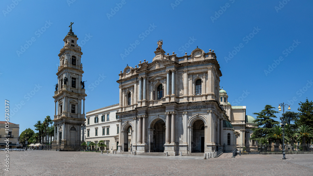 Obraz premium Pontifical Shrine of the Blessed Virgin of the Rosary of Pompei. Famous cathedral chruch of Pompeii in Italy.