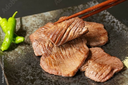 厚切り牛タン