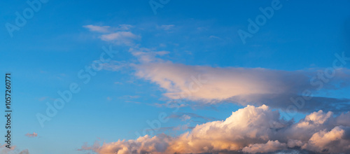 Fototapeta Naklejka Na Ścianę i Meble -  Sky background. Blue evening sunset sky with clouds.