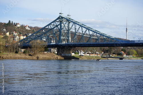 Die Dresdener Elbbruecke Blaues 