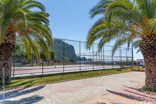 Basketballcourt in der Türkei am Strand